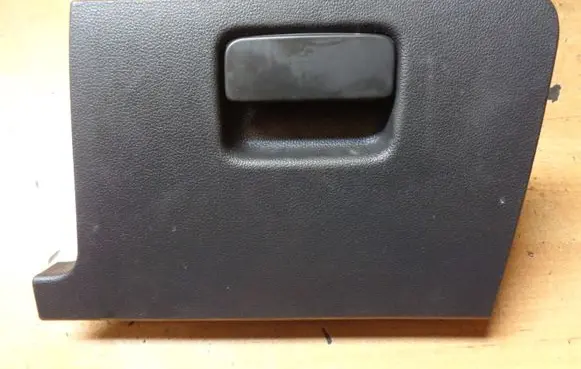 Volkswagen Golf VII Glove box 5G2857924