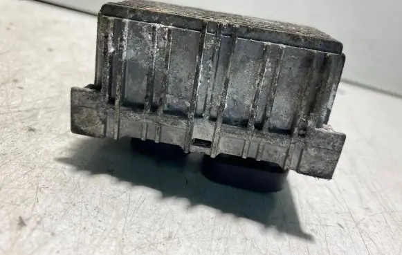 Opel Insignia A Glow plug pre-heat relay 55574293 175504