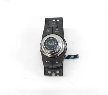 Infiniti Q30 Head unit multimedia control 283955DA1C