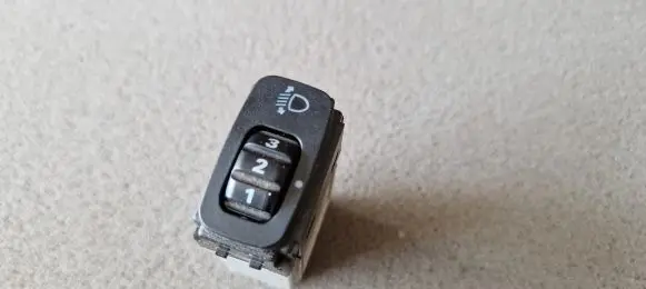 Mitsubishi L200 Headlight level height control switch 