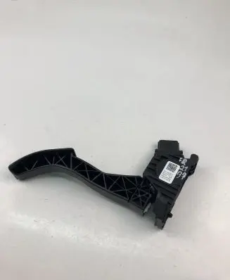 Volkswagen Golf VII Accelerator throttle pedal 5Q1723503H