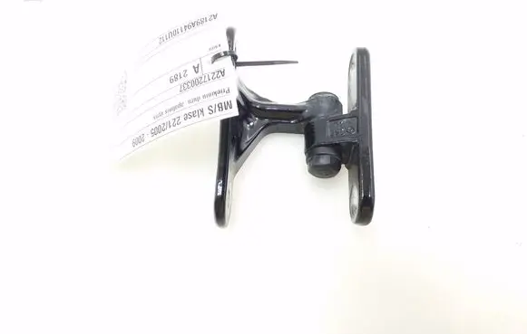 Mercedes-Benz S W221 Front door lower hinge A2217200337
