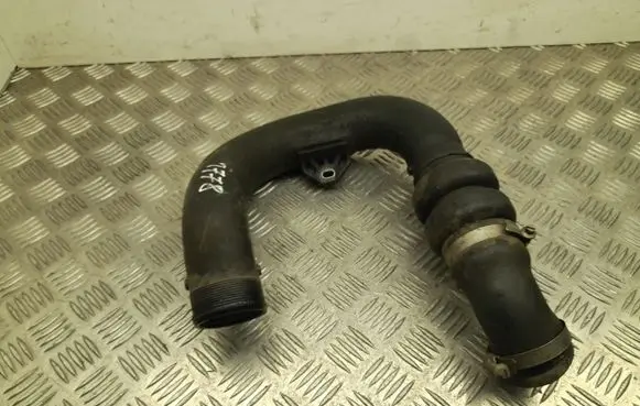 Ford Ranger Air intake hose/pipe AB396C646EC