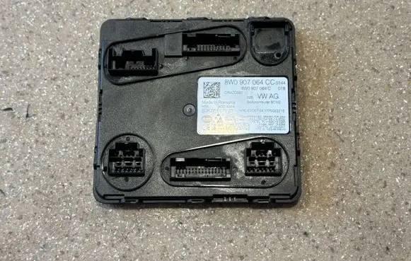 Audi A4 S4 B9 Comfort/convenience module 8W0907064CC