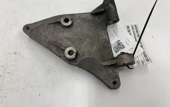 Audi A6 S6 C5 4B A/C compressor mount bracket 059260885F