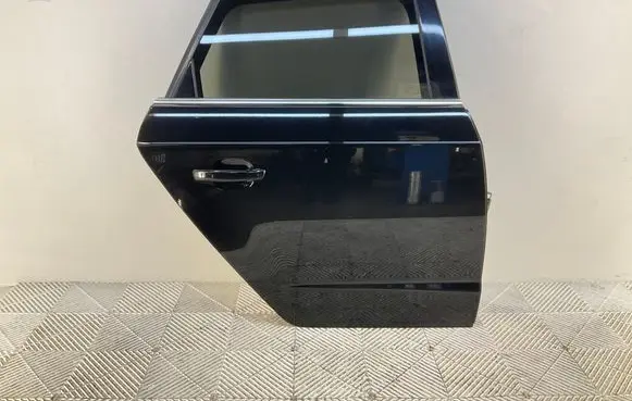 Audi A3 S3 8V Rear door