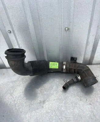 Air intake hose/pipe