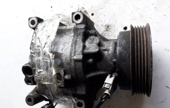 Toyota Corolla Verso E121 Air conditioning (A/C) compressor (pump)