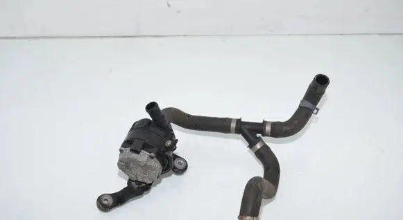 Volkswagen Crafter Electric auxiliary coolant/water pump 04L965567A