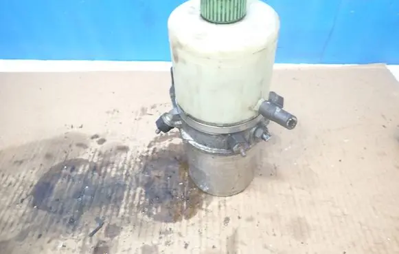 Skoda Octavia Mk1 (1U) Power steering pump 6Q0423156AB