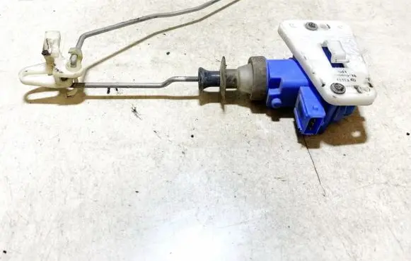 Audi 80 90 S2 B4 Central locking vacuum pump 893862153c 893862123