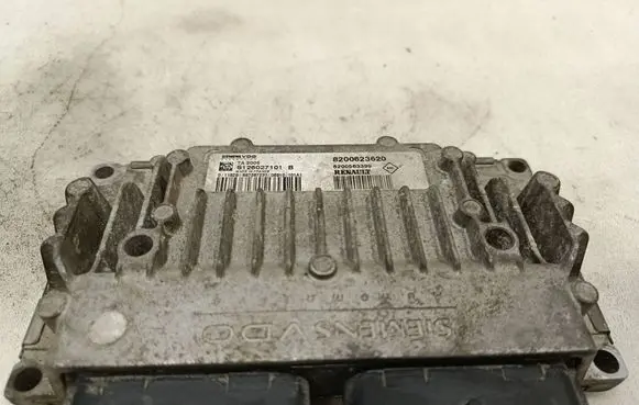 Renault Scenic RX Gearbox control unit/module S126027101 8200563399 8200623620