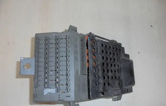 Fuse box set