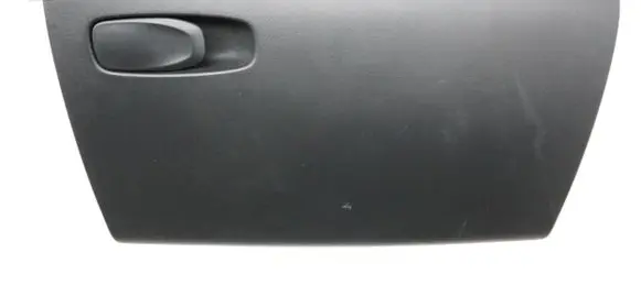 Volvo V40 Glove box