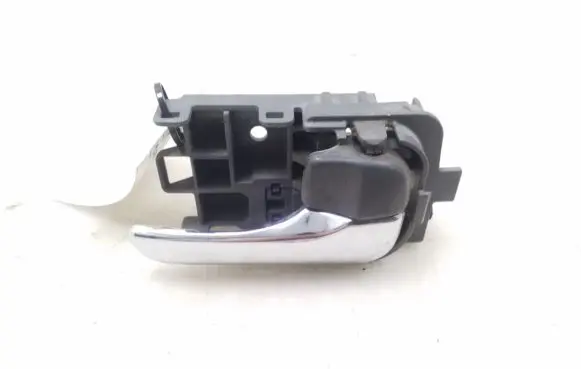 Nissan X-Trail T30 Rear door interior handle