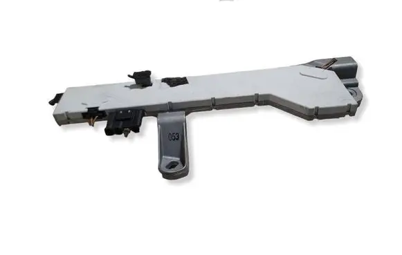 Mercedes-Benz CLS C219 Aerial antenna amplifier 921839025 9104360A