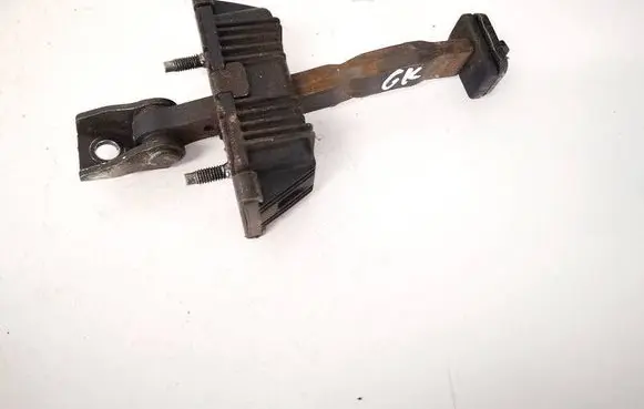 Toyota Avensis T250 Rear door check strap stopper