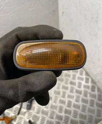 Land Rover Freelander Front fender indicator light 236577