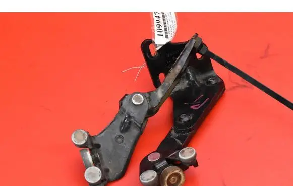 Volkswagen Caddy Front door hinge set 2K0843336A