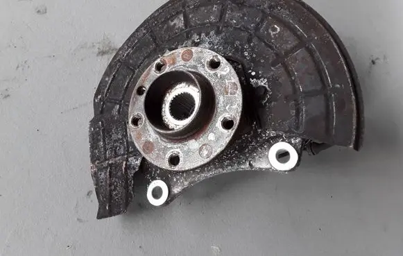 Alfa Romeo Giulietta Front wheel hub 28A32206