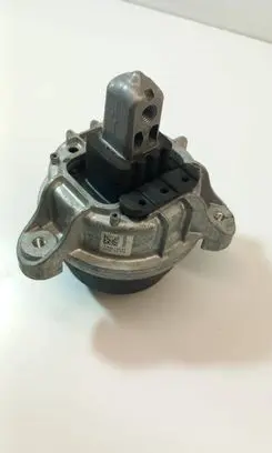 BMW 5 F10 F11 Engine mount bracket 7935142