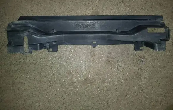 BMW 3 E46 Other engine bay part 51718211467