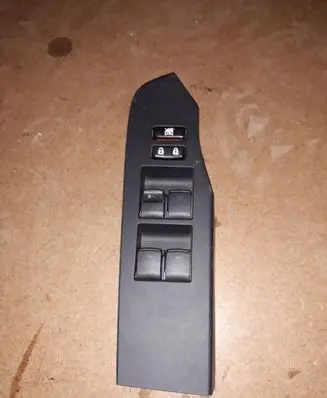 Toyota Auris E180 Electric window control switch 8404002120