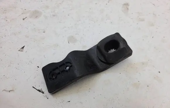 Jaguar XE Radiator mount bracket GX738K337AB