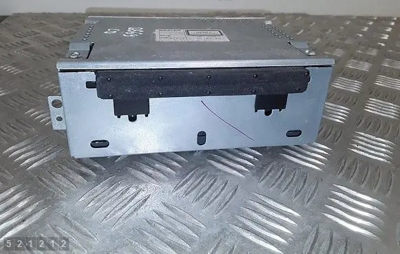 Land Rover Discovery 4 - LR4 Radio/CD/DVD/GPS head unit AH2218C815CC