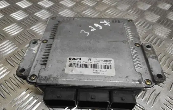 Renault Laguna II Engine control unit/module 0281010556