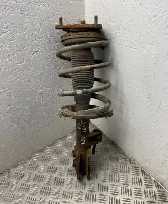 Hyundai i30 Front shock absorber with coil spring 