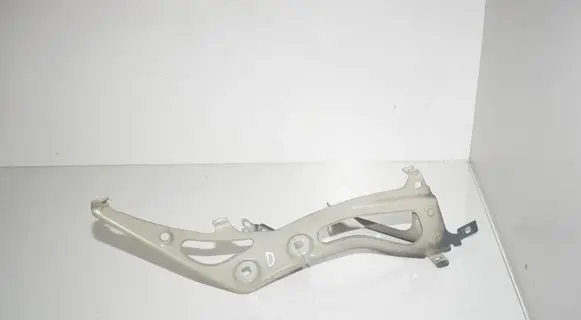 BMW 2 F45 Fender mounting bracket 7297202 7408658 41007408658