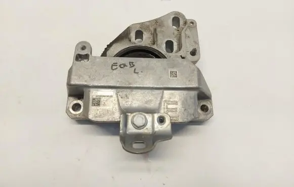 Mercedes-Benz EQB Engine mount vacuum valve