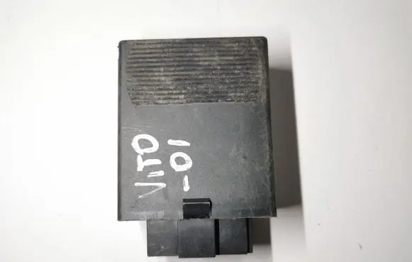 Mercedes-Benz Vito Viano W638 Window control relay A0004460027