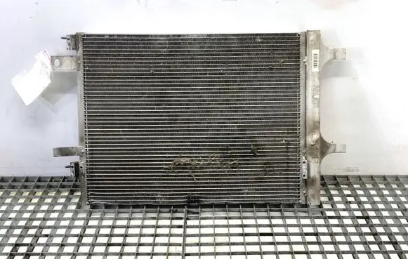 Peugeot 3008 II Coolant radiator 9818195180
