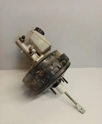 Volvo V70 Brake booster 8646010