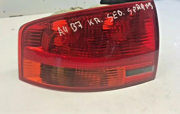Audi A4 S4 B7 8E 8H Rear/tail lights 8E5945095 nr476