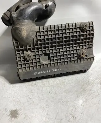 Mitsubishi Pajero Air filter box cover 