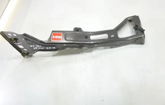 Audi A4 S4 B9 Fender mounting bracket 8W0821135C