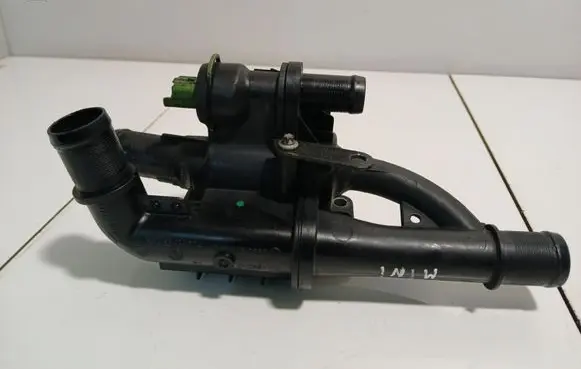 Thermostat/thermostat housing