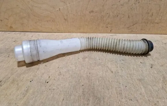 Peugeot 307 Window washer liquid tank fill tube 