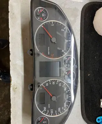 Audi A6 S6 C5 4B Speedometer (instrument cluster) 110080128001
