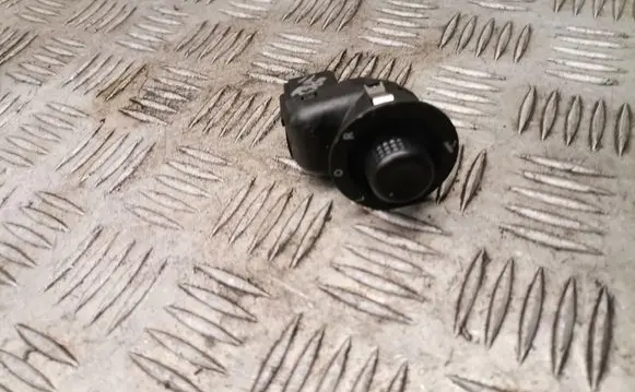 Jeep Patriot Wing mirror switch 04602789aa