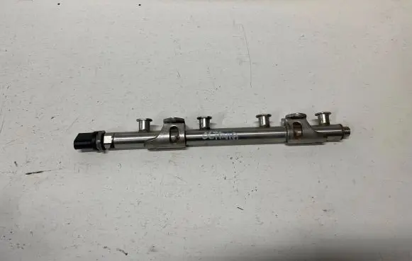 Skoda Octavia Mk3 (5E) Fuel main line pipe 04E133320D