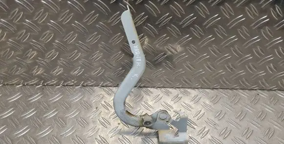 Toyota Yaris Engine bonnet/hood hinges