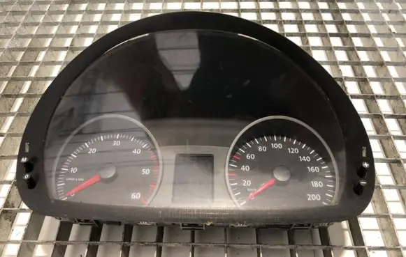 Volkswagen Crafter Speedometer (instrument cluster)