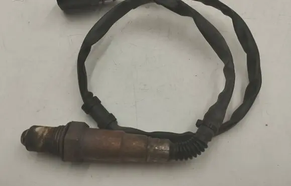 Volkswagen PASSAT B7 Lambda probe sensor 03C906262 0258010359