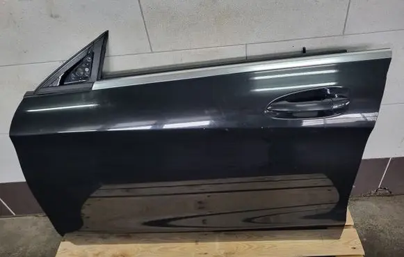 Door (2 Door Coupe)