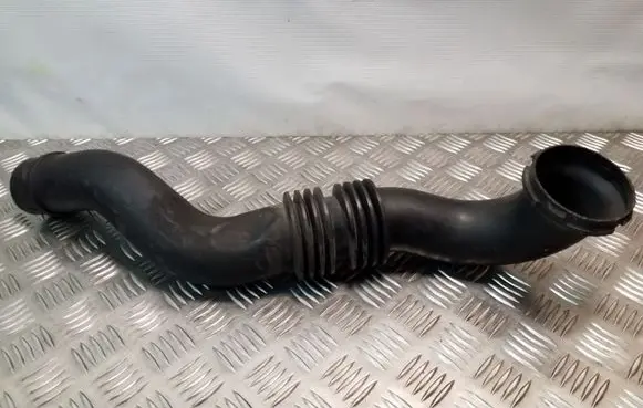 Opel Vivaro Air intake hose/pipe 8200865653 93861963
