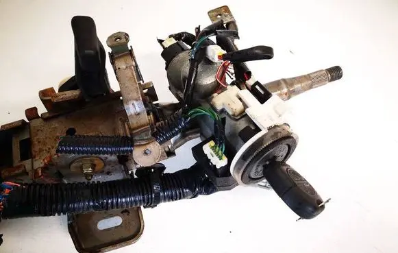 Nissan Primera Ignition lock 28590c9965